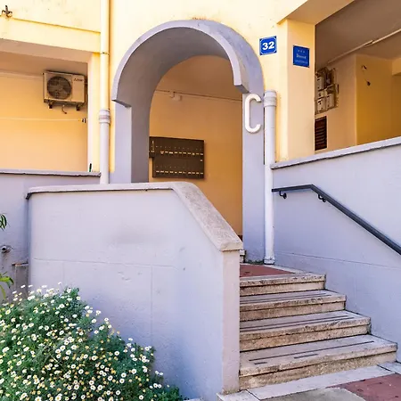 Apartment Marin